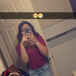 Meet your Posher, Crystal